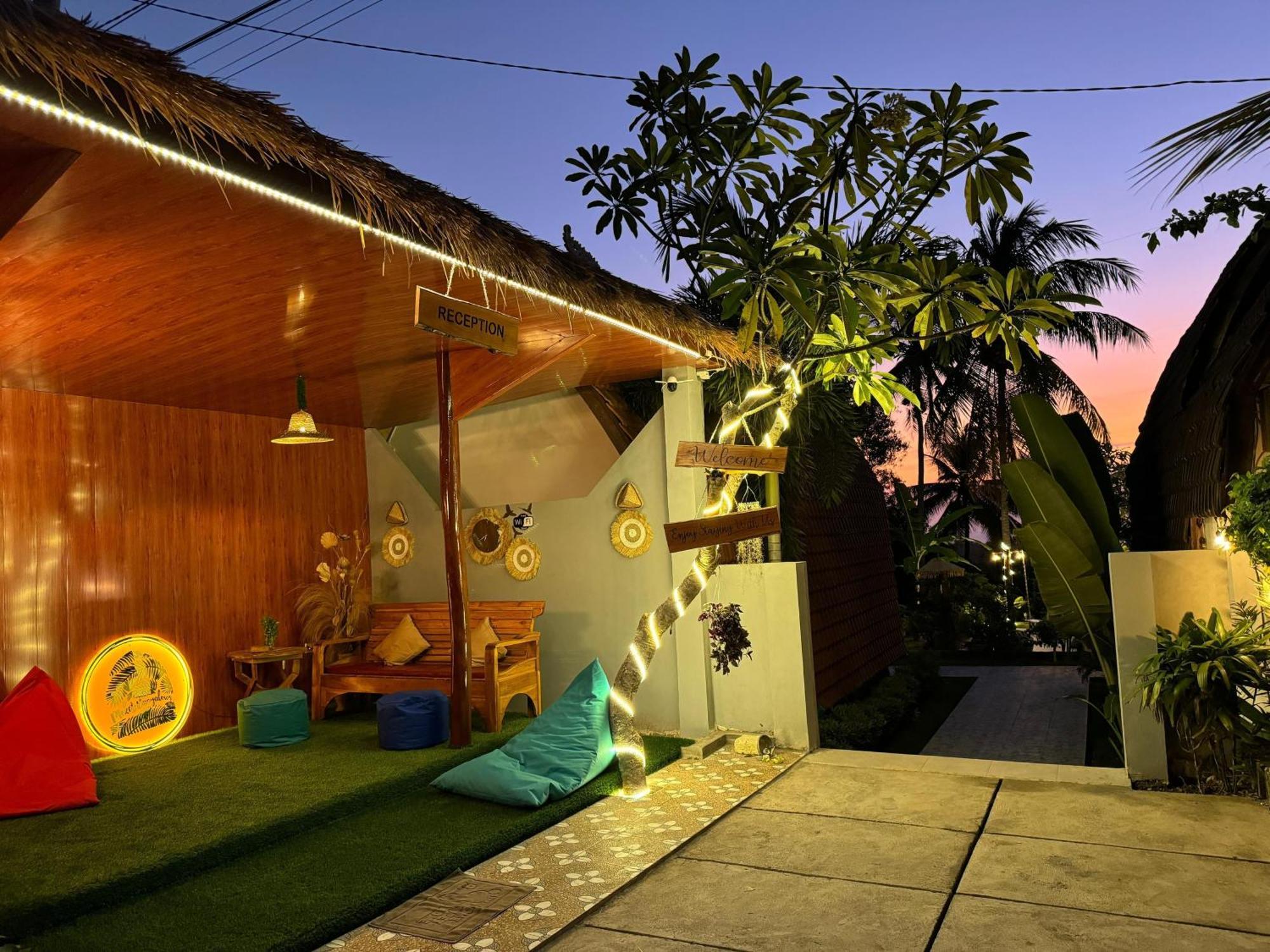 Meket Bungalows Toyapakeh 외부 사진
